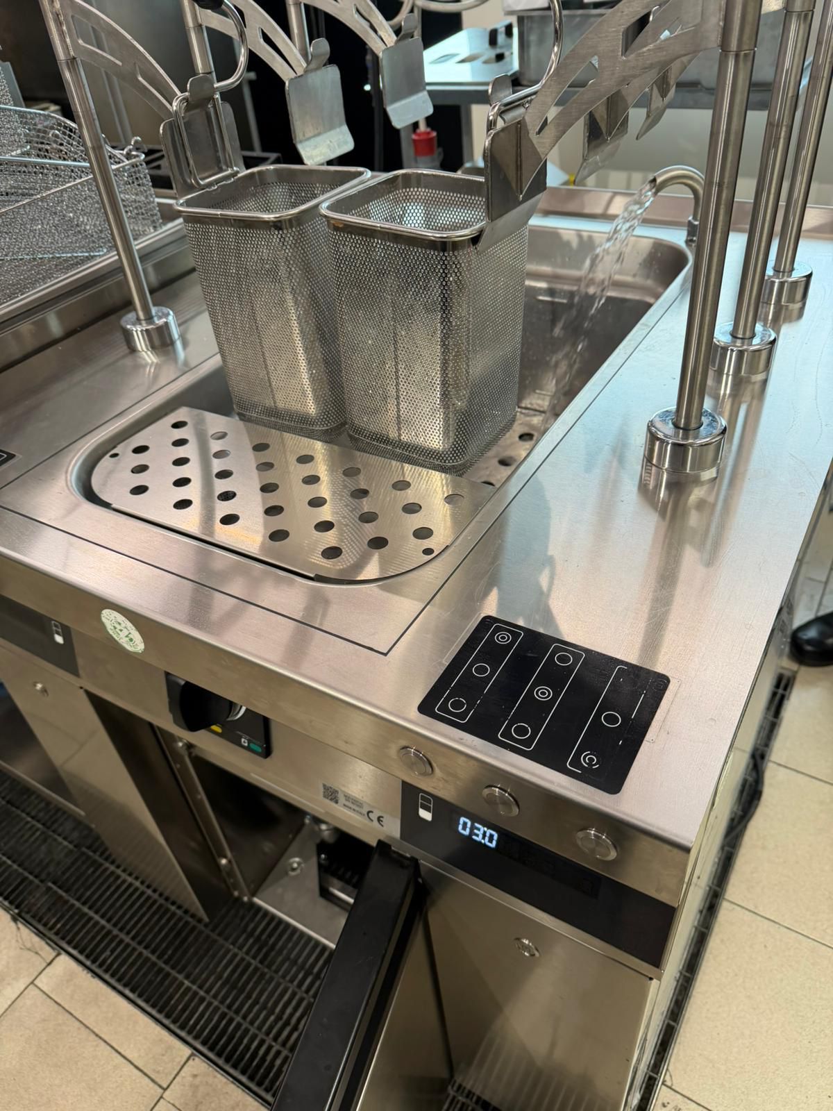 90CPE45 - Pasta cooker Electric, 1 Tank, dual power element