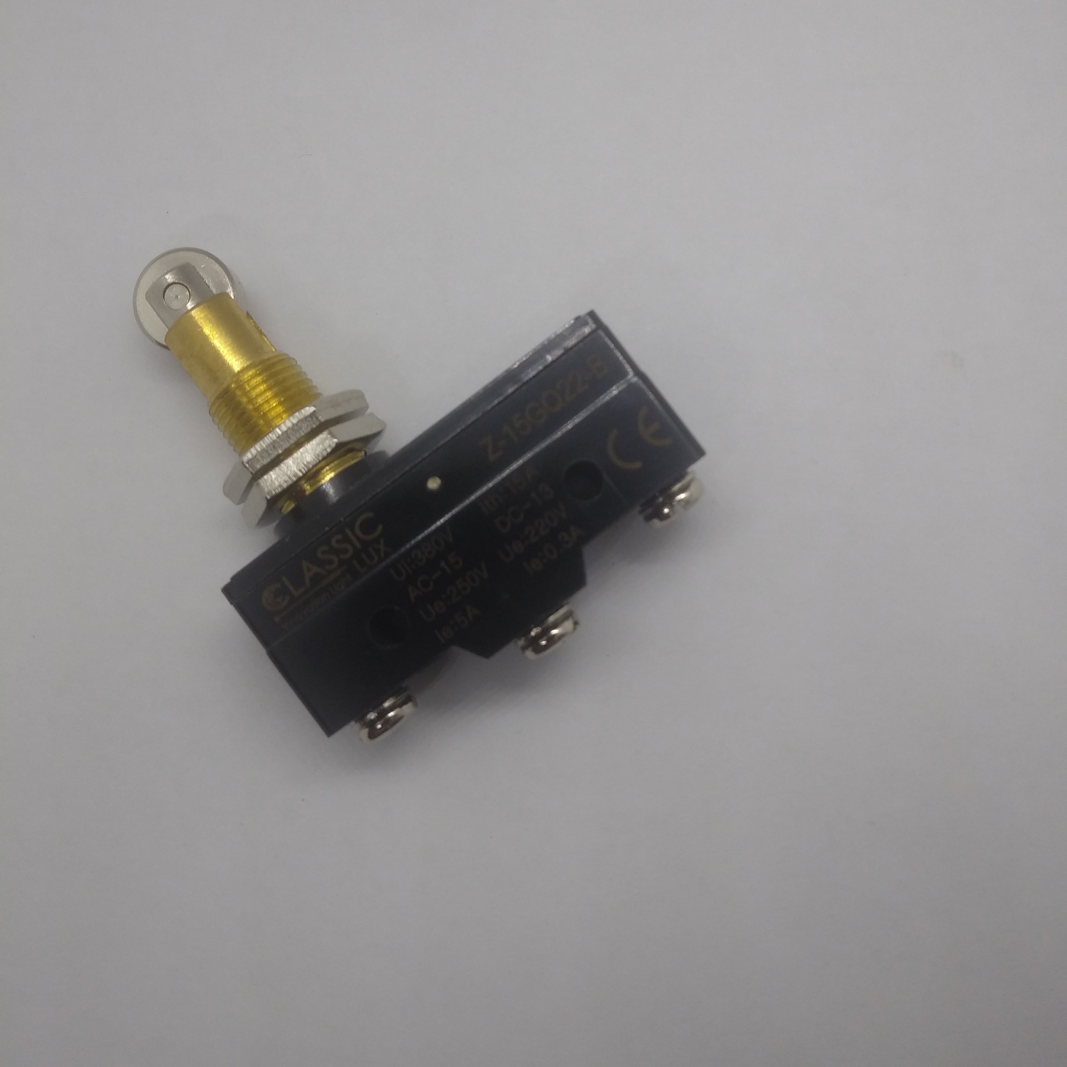 RBOI-022 Interruptor de puerta para sierra de cinta