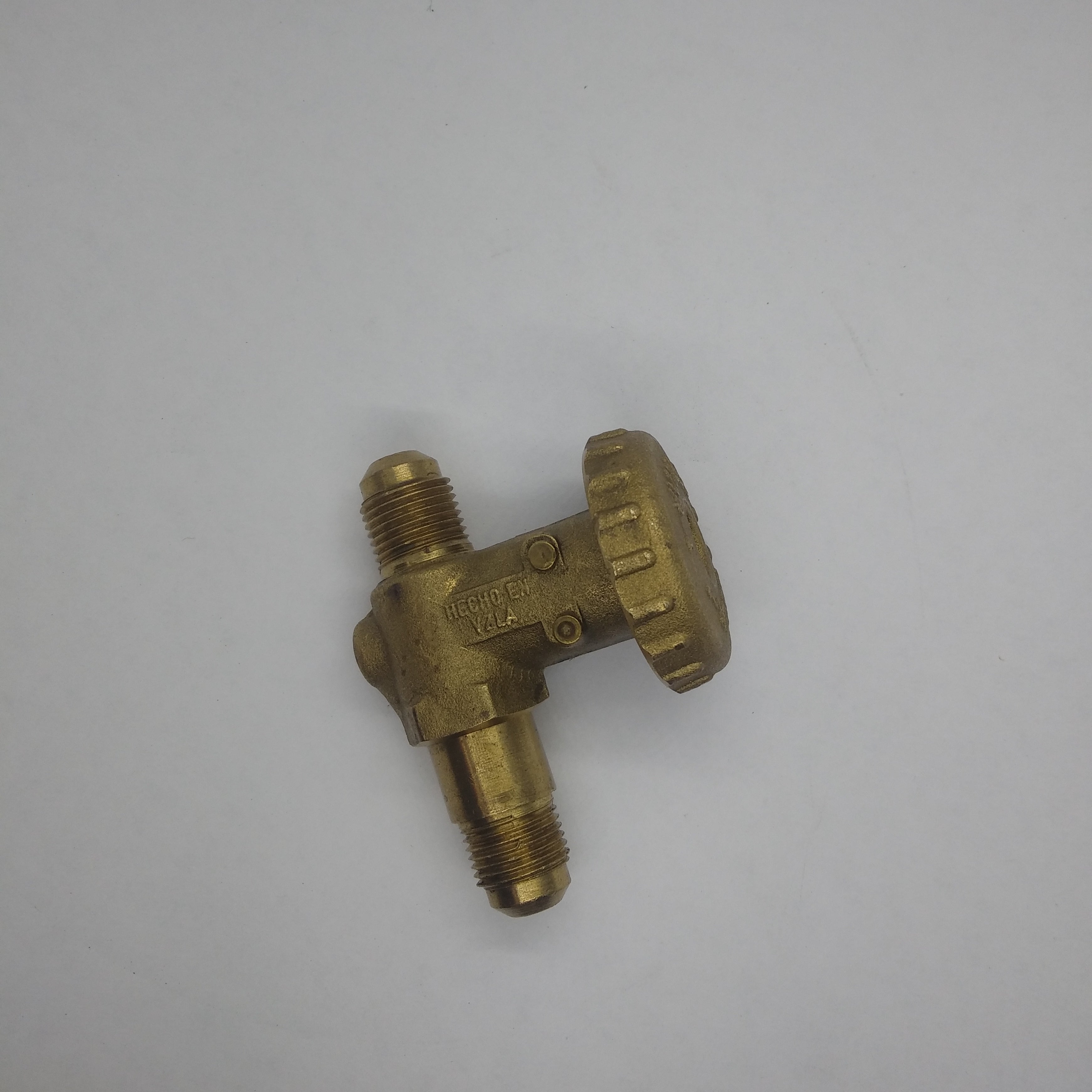 RMET153  Gas valve 3/8" / Valvula de paso 3/8"  X 3/8 "  #VAL-006